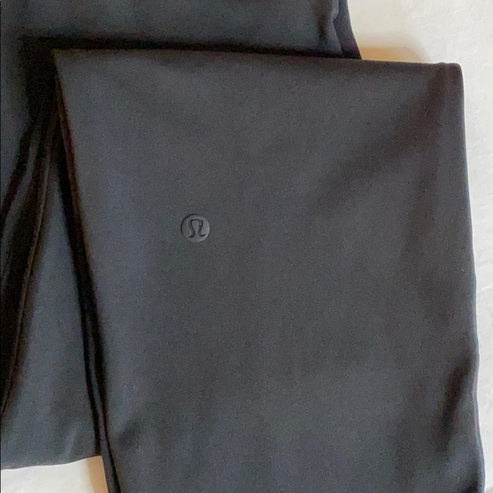 lululemon pant - Picture 2 of 5